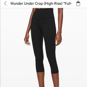Lululemon Cropped Wunder Under - Luxtreme